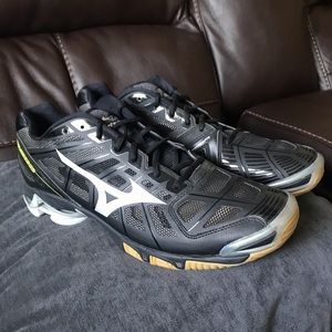 Mizuno Men’s Shoes (Size 14)